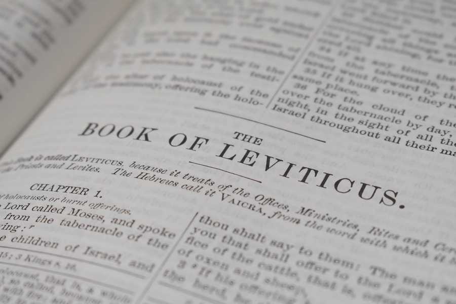 Qui a écrit le livre du Lévitique ?
