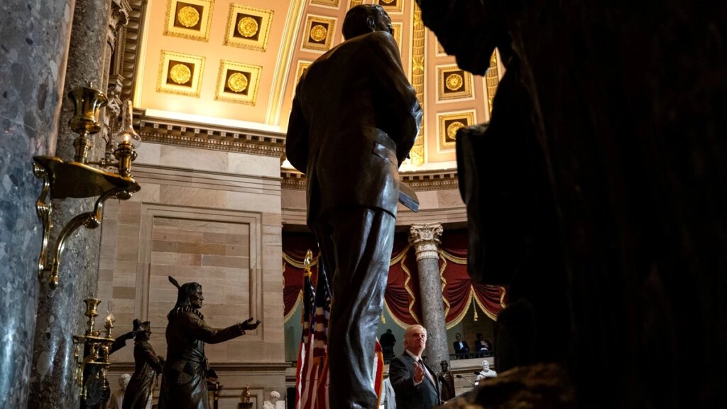 La statue de Billy Graham au Capitole des États-Unis dévoilée