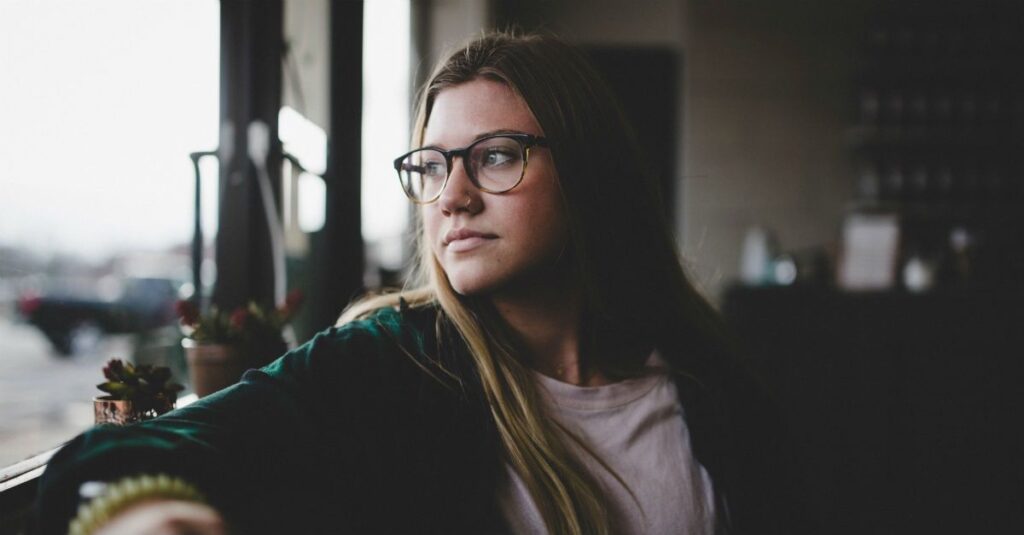 10 péchés qui encombrent le cœur (et comment les éliminer)
