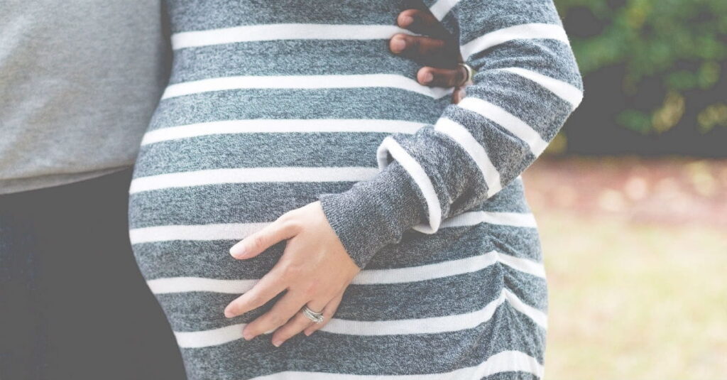 30 beaux versets bibliques pour la grossesse et l'accouchement