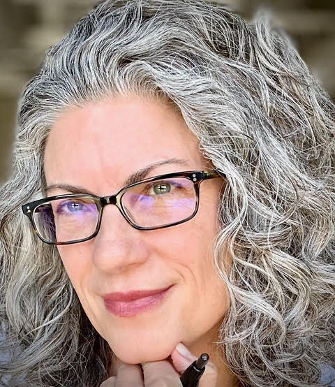 Lia Girard auteur image bio photo