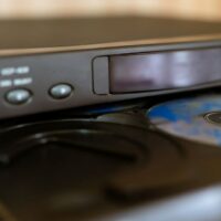 10 chansons de louange des années 90 qui inspirent toujours un culte profond