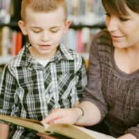 Prière du soir : pour les enseignants, les dirigeants et les soignants